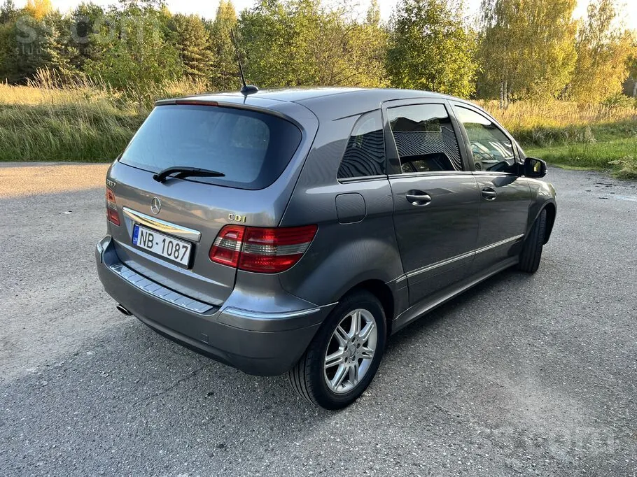 Mercedes-Benz B180 2008 photo 3