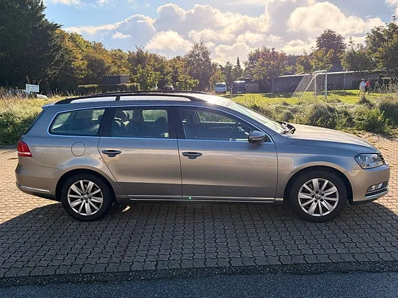 Volkswagen Passat 2013 photo 5
