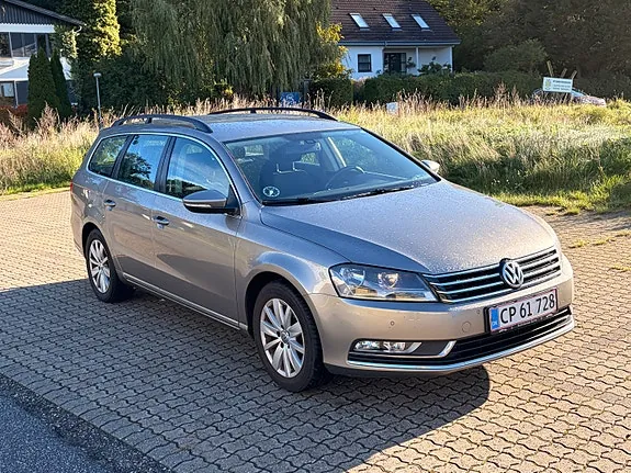 Volkswagen Passat 2013 photo 4