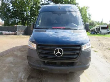 Mercedes-Benz Sprinter 2022 photo 2
