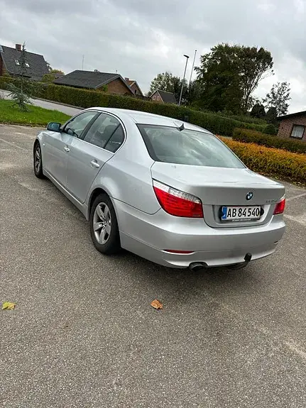 BMW 520D 2010 photo 2
