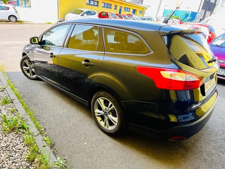 Ford Focus 2024 photo 4