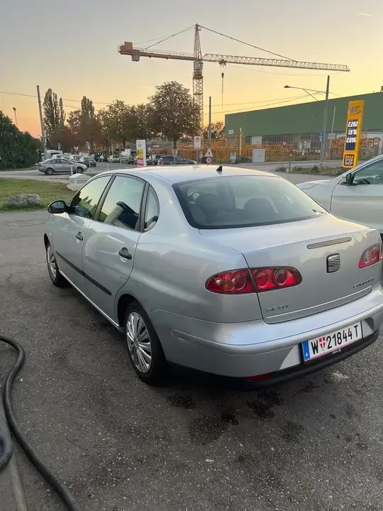 Seat Cordoba 2005 photo 3