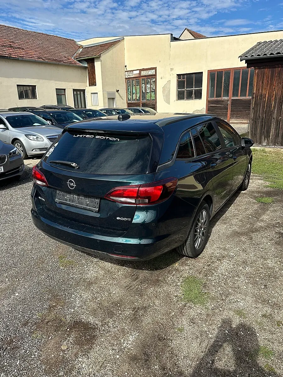 Opel Astra 2017 photo 3