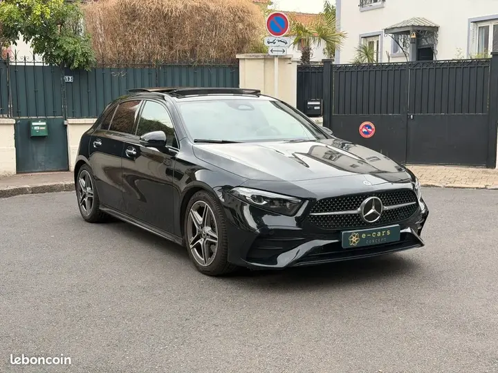 Mercedes-Benz A-Class 2023 photo 3