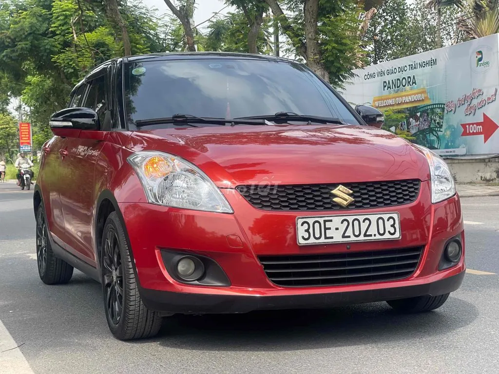 Suzuki Swift 2015 photo 2