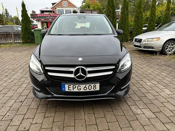 Mercedes-Benz B200 2015 photo 3