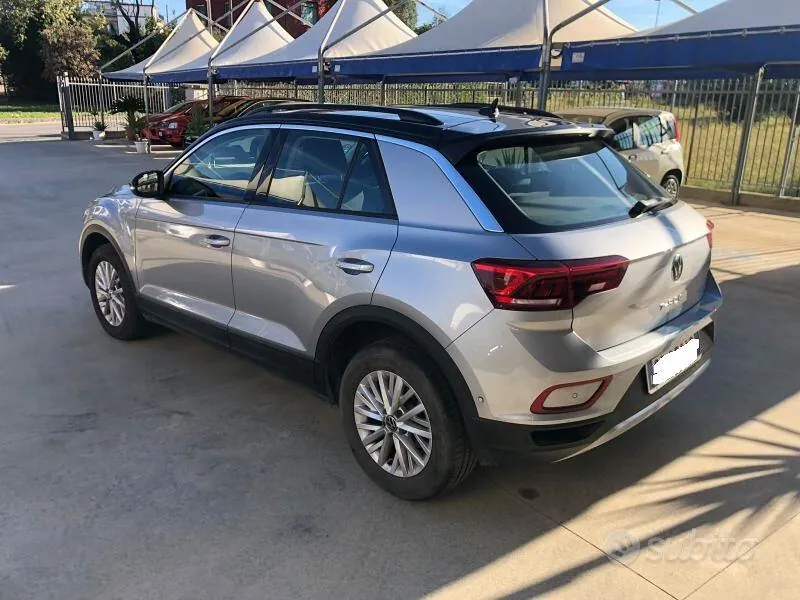 Volkswagen T-Roc 2023 photo 4