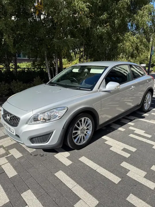 Volvo C30 2010 photo 2