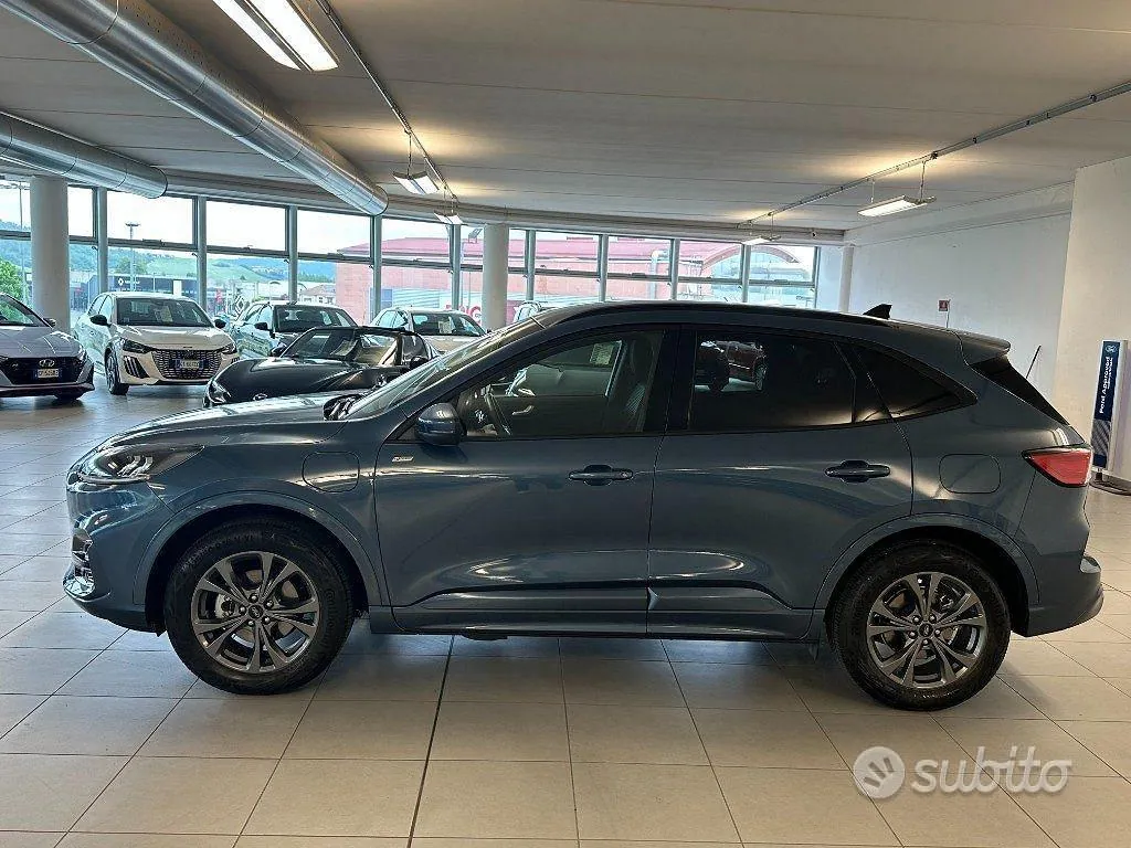 Ford Kuga 2023 photo 4