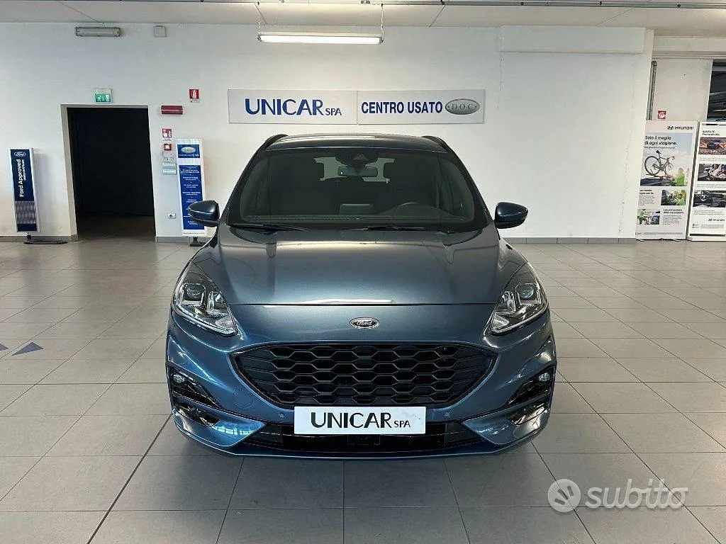 Ford Kuga 2023 photo 2