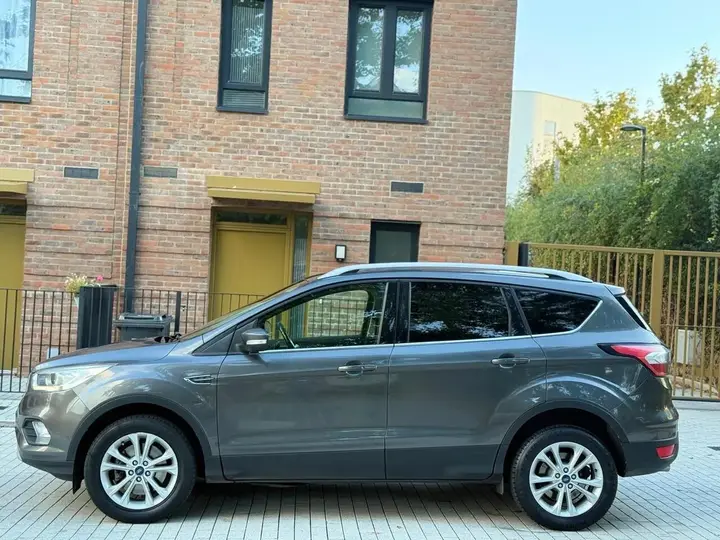 Ford Kuga 2017 photo 4