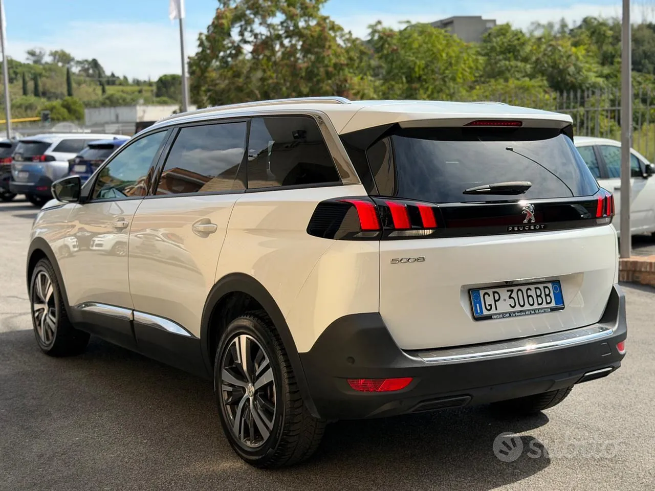 Peugeot 5008 2023 photo 4