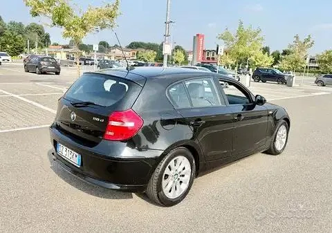 BMW 118D 2009 photo 4
