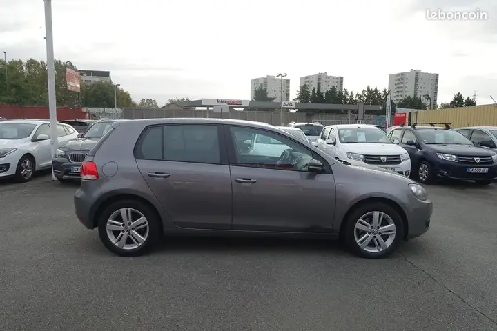 Volkswagen Golf 2012 photo 4