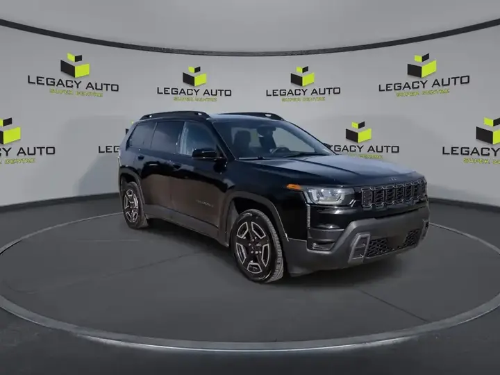 Jeep Cherokee 2026 photo 2