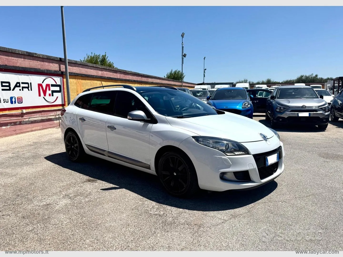 Renault Megane 2010 photo 3