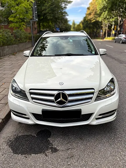 Mercedes-Benz C180 2012 photo 3