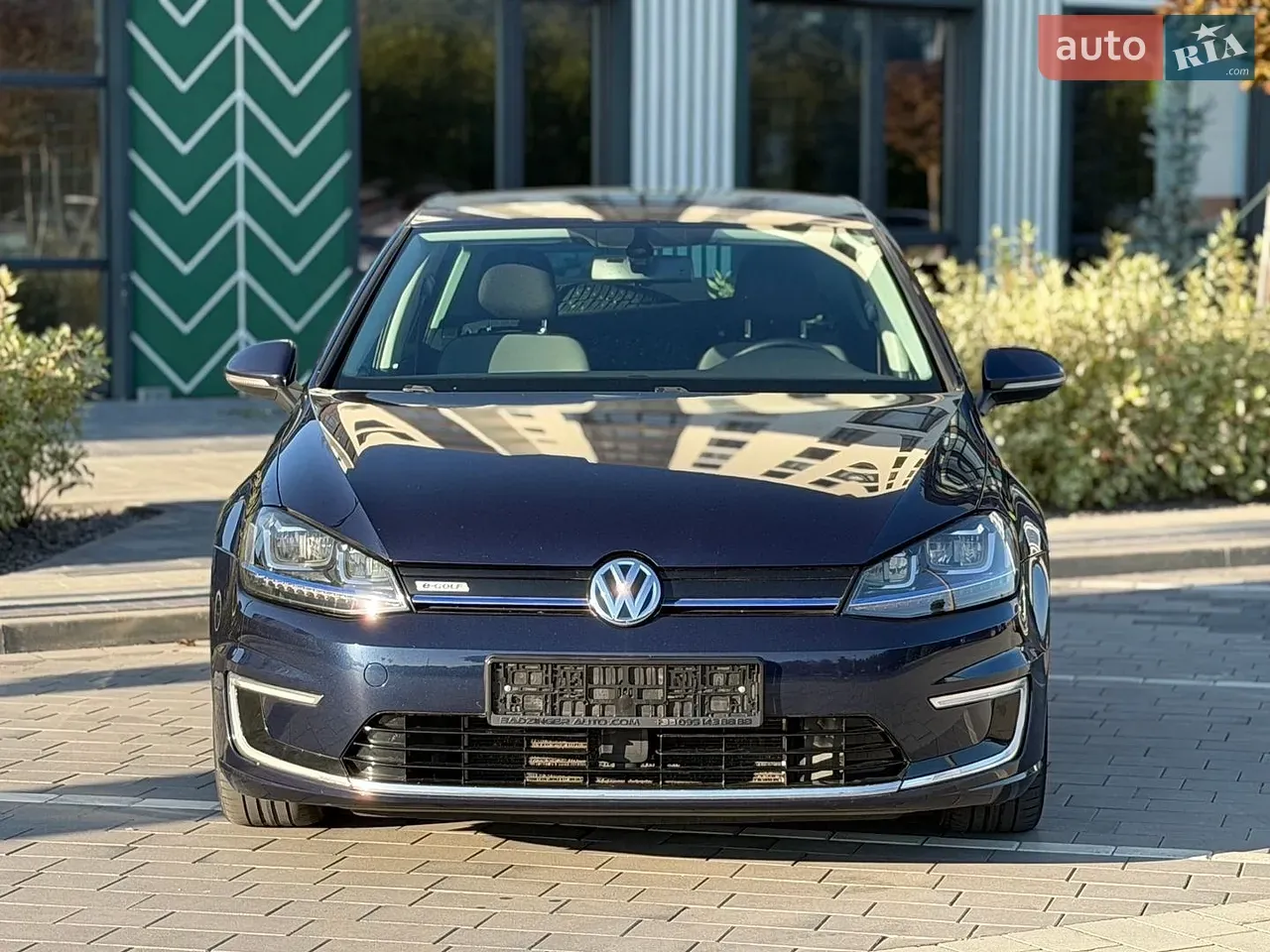 Volkswagen E-Golf 2015 photo 2