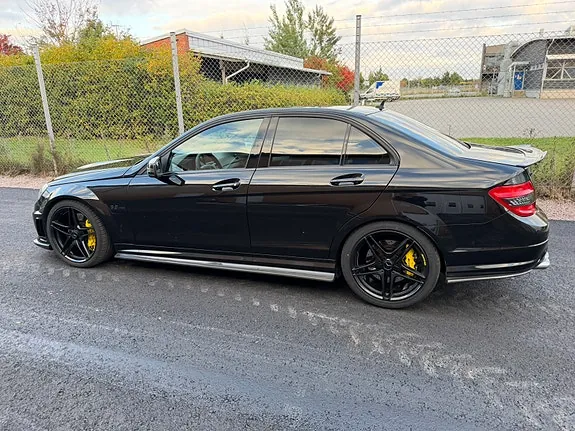 Mercedes-Benz C63 2011 photo 5