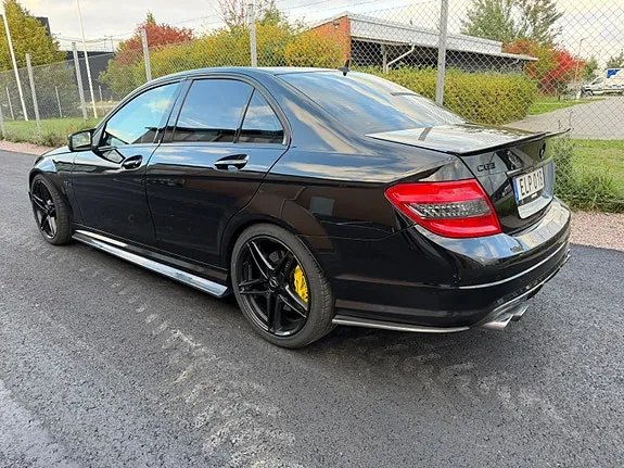 Mercedes-Benz C63 2011 photo 3