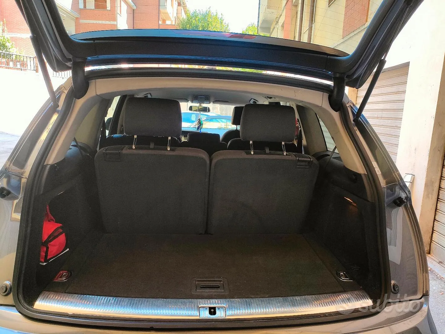 Audi Q7 2012 photo 3