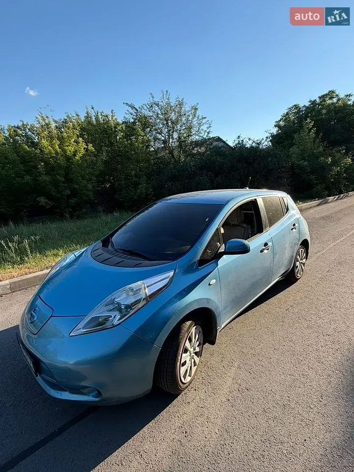 Nissan Leaf 2012 photo 3