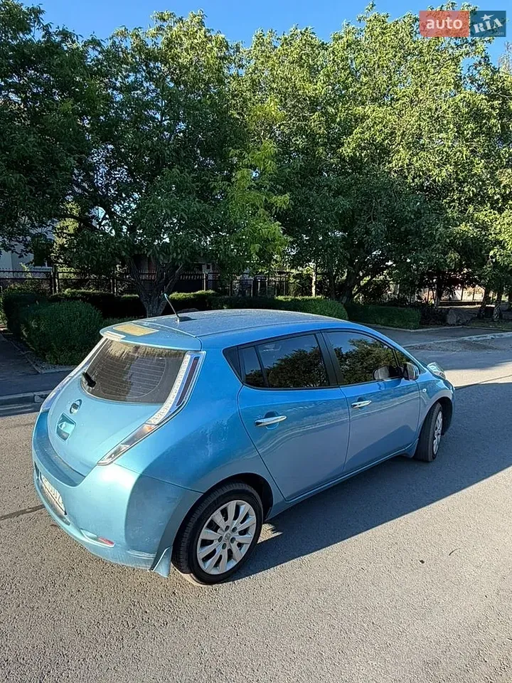 Nissan Leaf 2012 photo 5