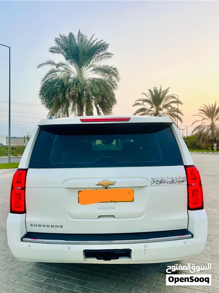 Chevrolet Suburban 2015 photo 2