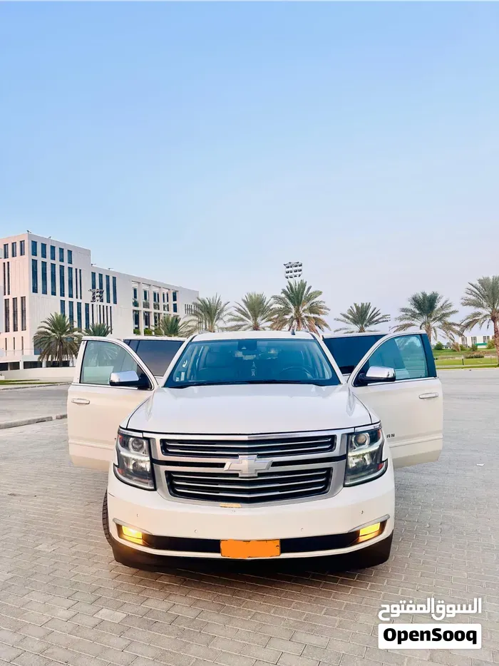 Chevrolet Suburban 2015 photo 3