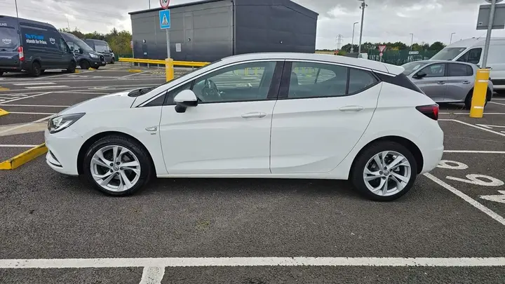 Vauxhall Astra 2016 photo 3