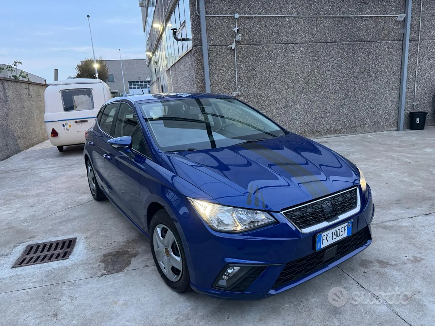 Seat Ibiza 2017 photo 2