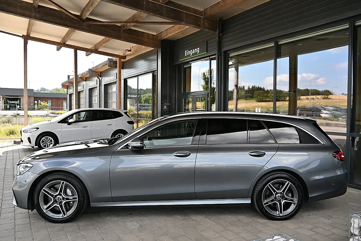 Mercedes-Benz E-Class 2021 photo 2