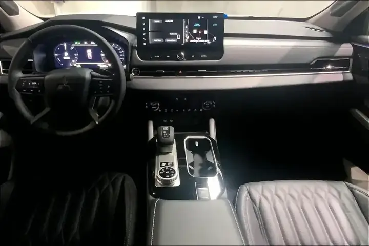 Mitsubishi Outlander 2026 photo 5