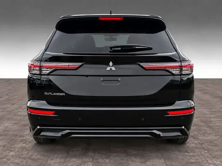Mitsubishi Outlander 2026 photo 3