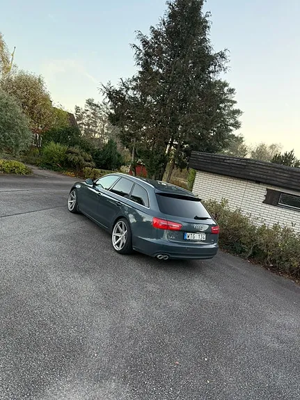 Audi A6 2012 photo 2