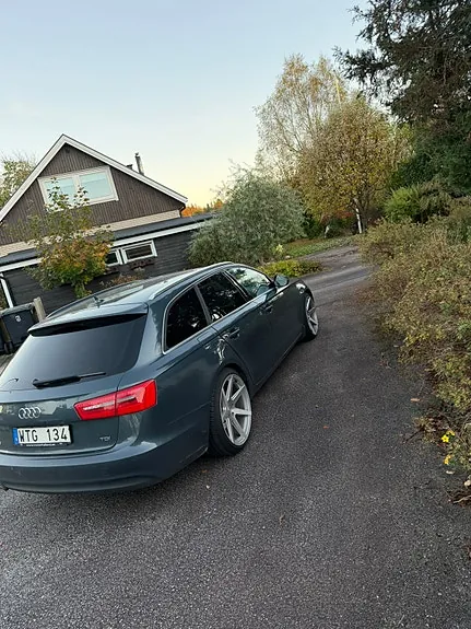 Audi A6 2012 photo 4