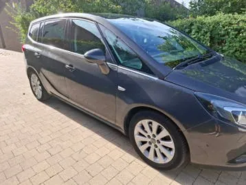 Opel Zafira Tourer