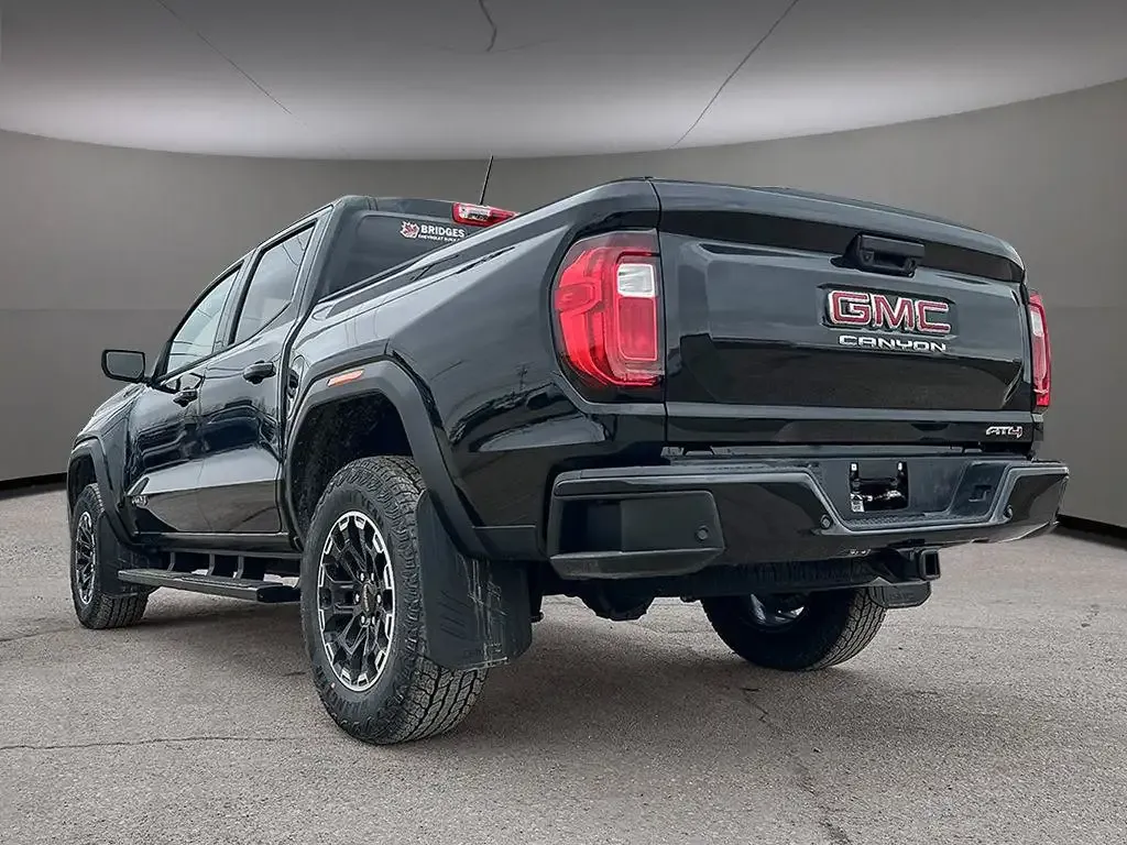 GMC Canyon 2026 photo 4