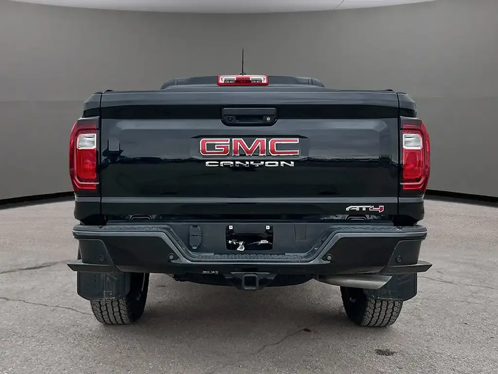 GMC Canyon 2026 photo 5