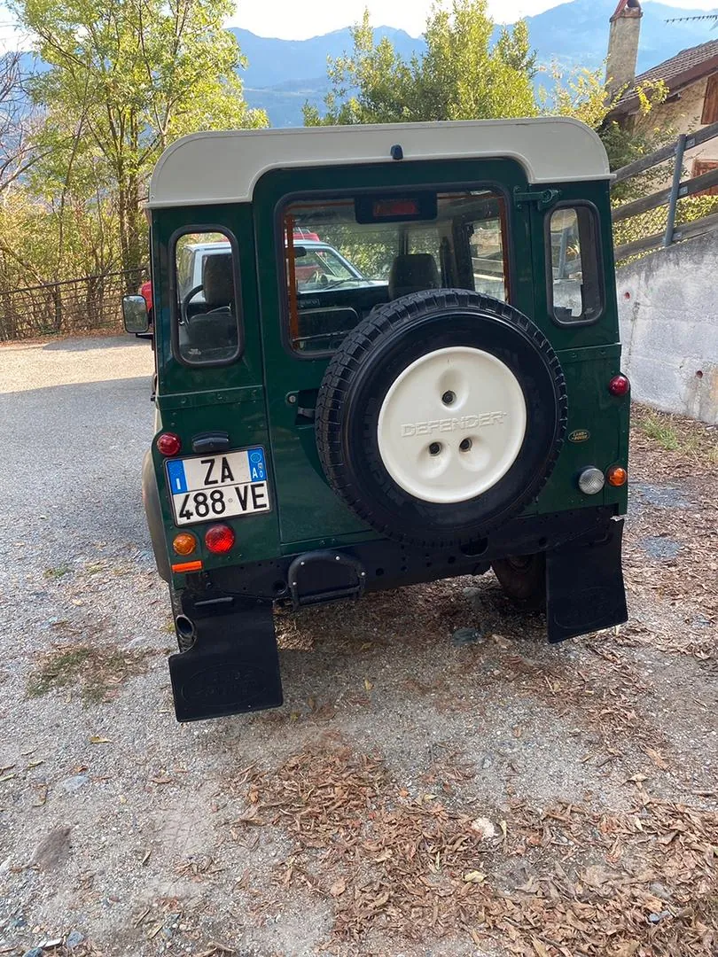 Land Rover Defender 2005 photo 4