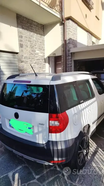 Skoda Yeti 2013 photo 2