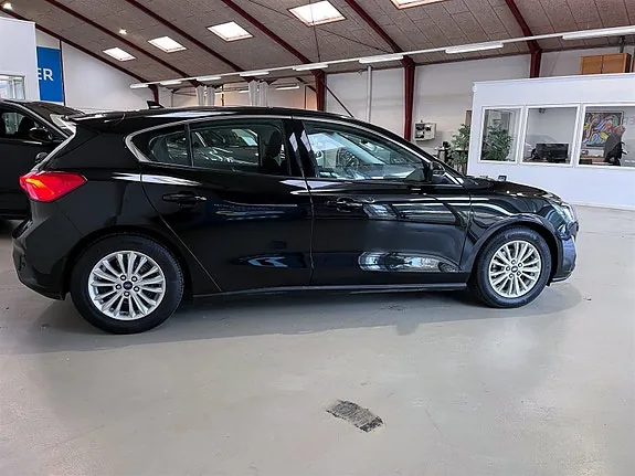 Ford Focus 2019 photo 3