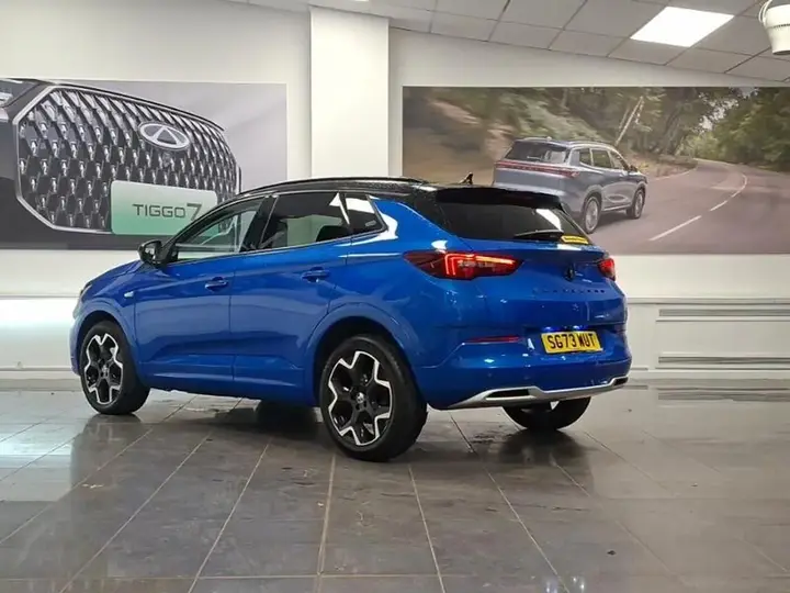 Vauxhall Grandland 2023 photo 2