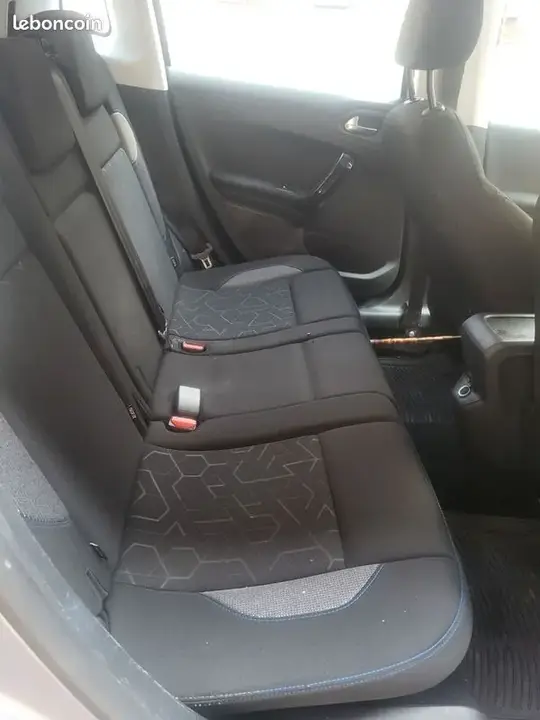 Peugeot 2008 2019 photo 2