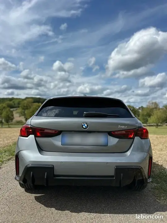 BMW Série 1 2024 photo 3