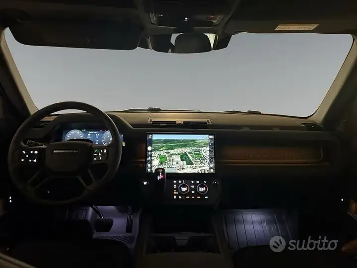 Land Rover Defender 2026 photo 4
