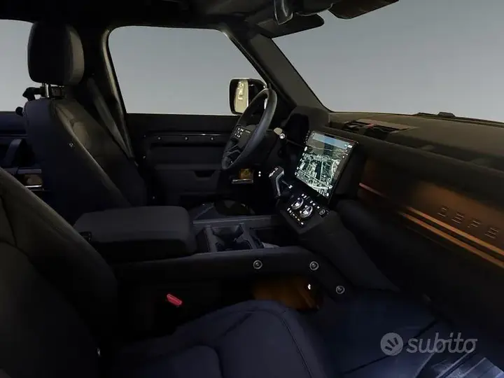 Land Rover Defender 2026 photo 3