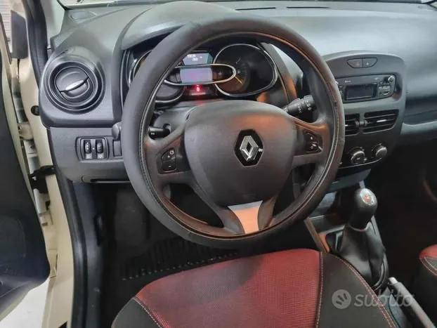 Renault Clio 2015 photo 5