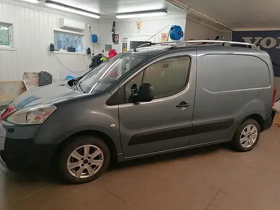 Peugeot Partner 2009 photo 2